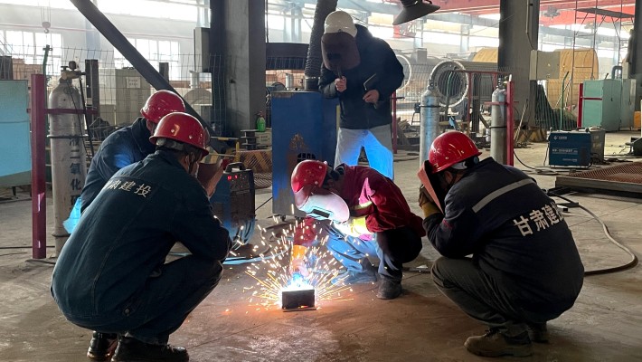 装备公司举办产业工人技能培训